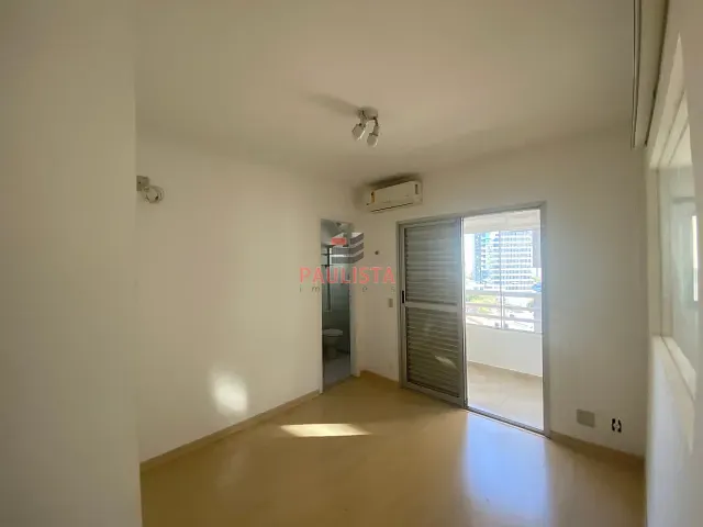 Apartamento 1 quarto e 1 banheiro, para alugar, no bairro Vila Olímpia em São Paulo