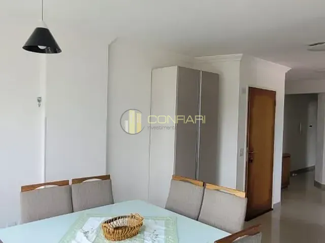 Apartamento 3 quartos e 2 banheiros, à venda, no bairro Meia Praia em Itapema