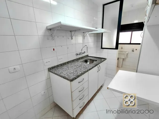 Apartamento 1 quarto e 1 banheiro, para alugar, no bairro Centro Cívico em Curitiba