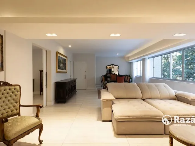 Apartamento 4 quartos e 3 banheiros, para alugar, no bairro Água Verde em Curitiba