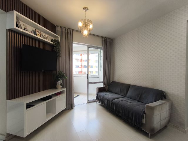 Apartamento 3 quartos e 2 banheiros, à venda, no bairro Andrade em Londrina