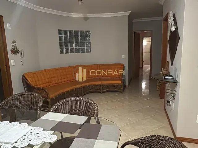 Apartamento 2 quartos e 3 banheiros, para alugar, no bairro Meia Praia em Itapema
