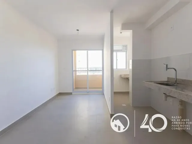 Apartamento 2 quartos e 1 banheiro, para alugar, no bairro Bairro Alto em Curitiba