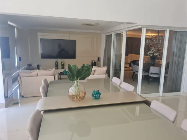 Apartamento 4 quartos e 5 banheiros, à venda, no bairro Jardim Goiás em Goiânia