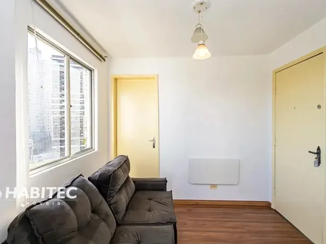 Apartamento 1 quarto e 1 banheiro, para alugar, no bairro Bigorrilho em Curitiba