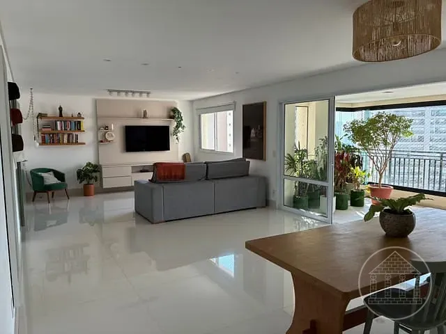 Apartamento com 223m² 4 quartos e 6 banheiros, para alugar, no bairro Jardim Marajoara em São Paulo