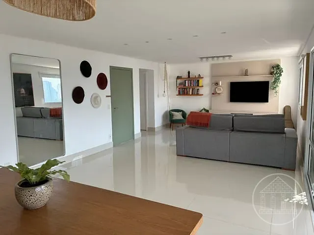 Apartamento com 223m² 4 quartos e 6 banheiros, para alugar, no bairro Jardim Marajoara em São Paulo