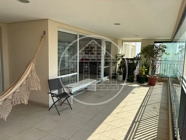 Apartamento com 223m² 4 quartos e 6 banheiros, para alugar, no bairro Jardim Marajoara em São Paulo