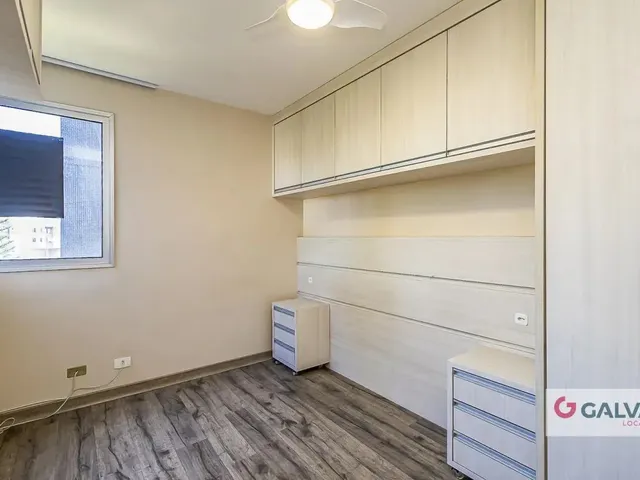 Apartamento 2 quartos e 2 banheiros, para alugar, no bairro Vila Izabel em Curitiba