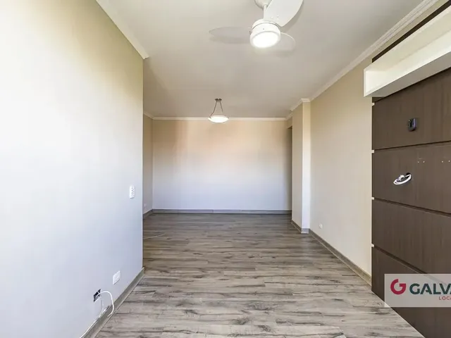 Apartamento 2 quartos e 2 banheiros, para alugar, no bairro Vila Izabel em Curitiba
