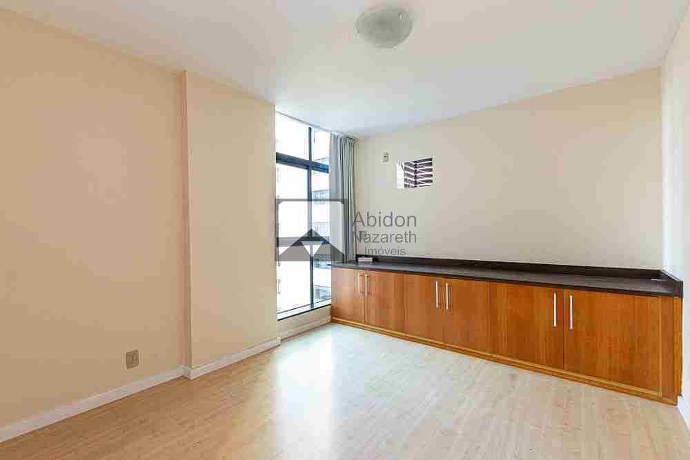 Apartamento à venda com 4 quartos, 150m² - Foto 17