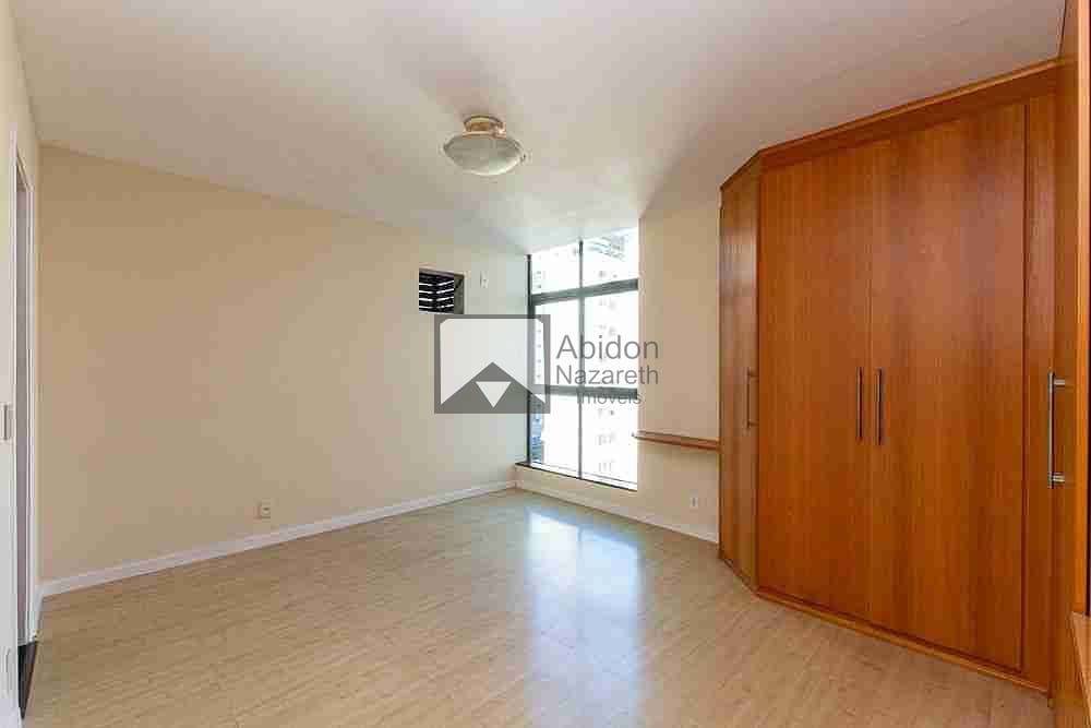 Apartamento à venda com 4 quartos, 150m² - Foto 11
