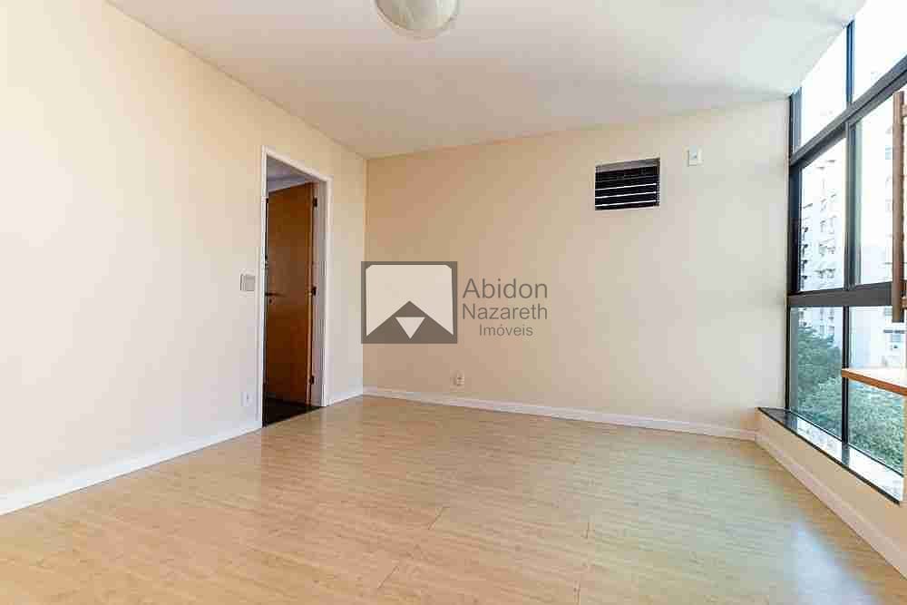 Apartamento à venda com 4 quartos, 150m² - Foto 14