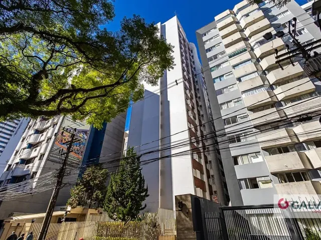 Apartamento 3 quartos e 3 banheiros, para alugar, no bairro Centro em Curitiba