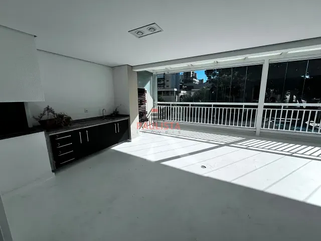 Apartamento 3 quartos e 5 banheiros, à venda ou para alugar, no bairro Bosque da Saúde em São Paulo