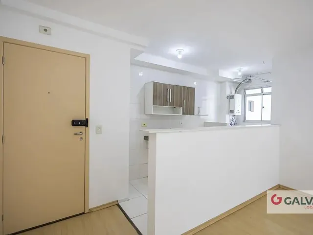 Apartamento 2 quartos e 1 banheiro, para alugar, no bairro Lindóia em Curitiba