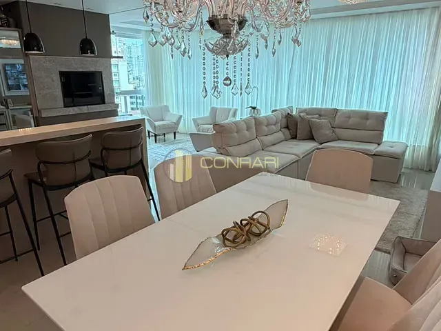 Apartamento 3 quartos e 4 banheiros, à venda, no bairro Meia Praia em Itapema