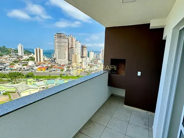 Apartamento 2 quartos e 1 banheiro, para alugar, no bairro Alto São Bento em Itapema