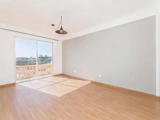 Apartamento 2 quartos e 1 banheiro, à venda, no bairro Santa Quitéria em Curitiba