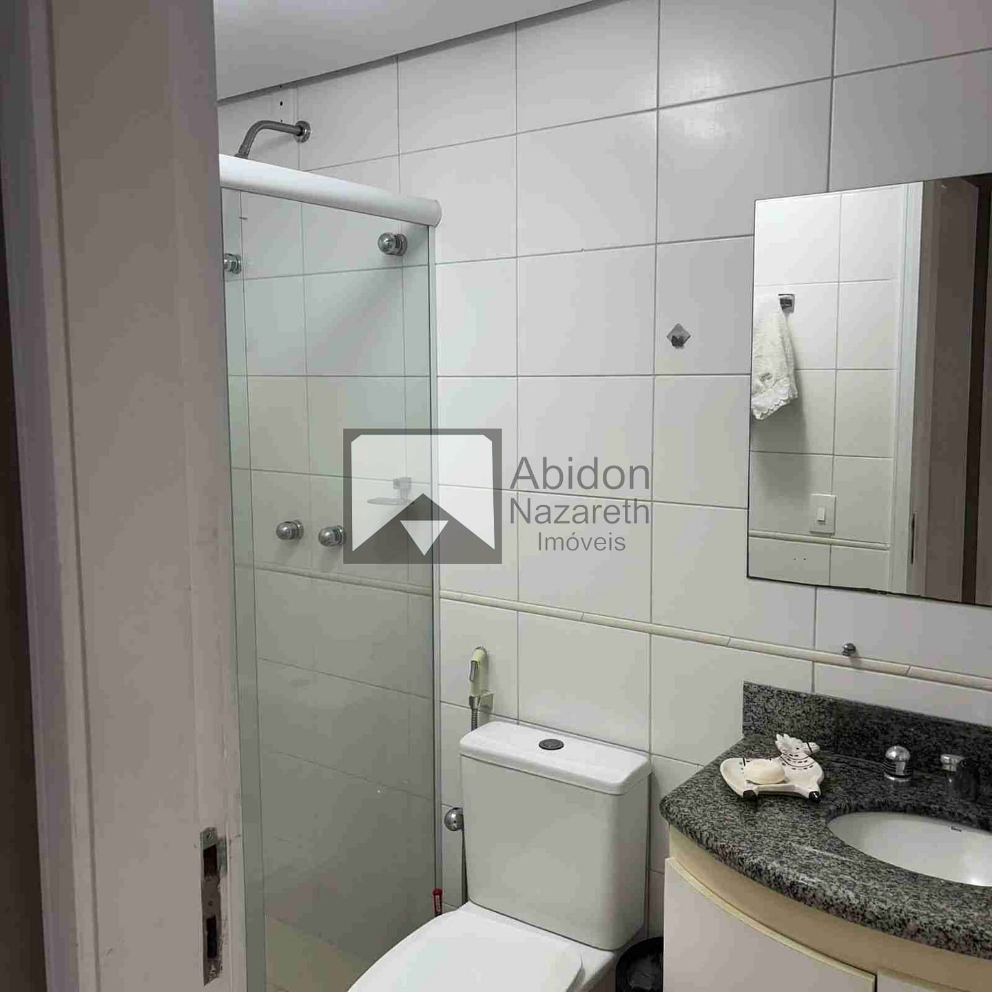 Apartamento à venda com 2 quartos, 80m² - Foto 24