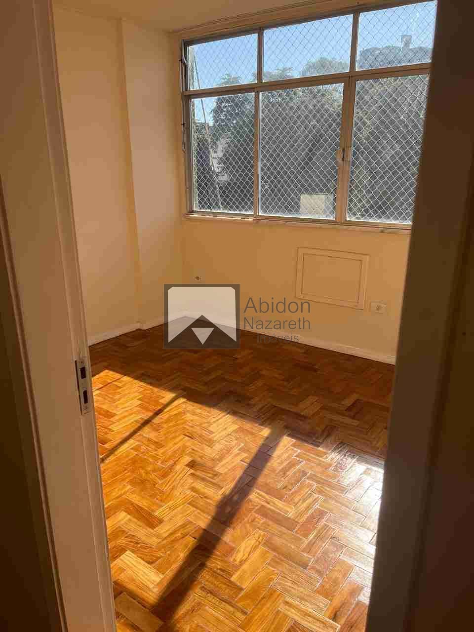 Apartamento à venda com 2 quartos, 65m² - Foto 10
