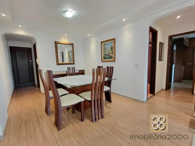 Apartamento 2 quartos e 1 banheiro, para alugar, no bairro Centro em Curitiba