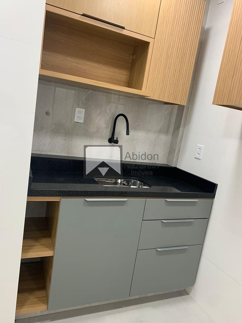 Apartamento à venda com 2 quartos, 70m² - Foto 12