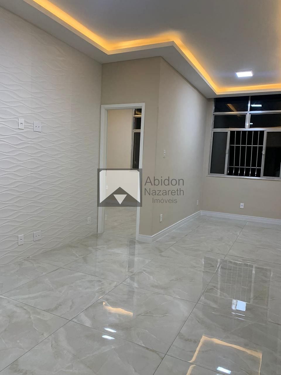 Apartamento à venda com 2 quartos, 70m² - Foto 15