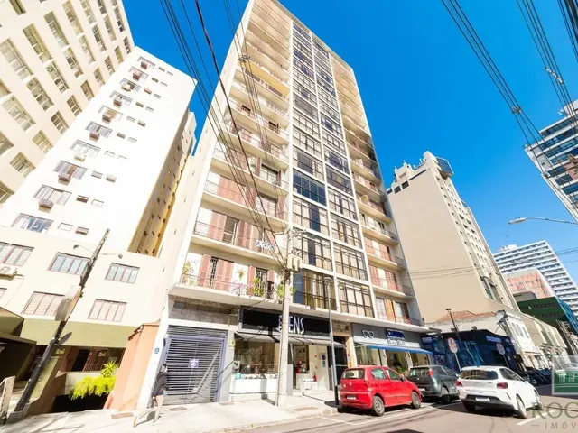 Apartamento para alugar, no bairro Centro em Curitiba