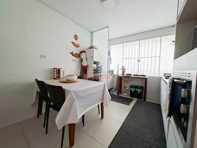 Apartamento 2 quartos e 1 banheiro, para alugar, no bairro Pompéia em Santos