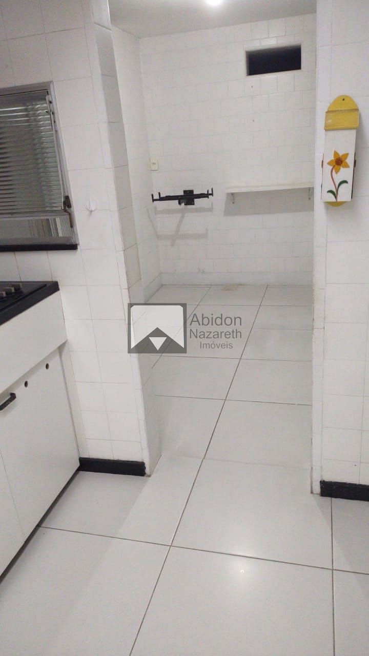 Apartamento à venda com 3 quartos, 106m² - Foto 9