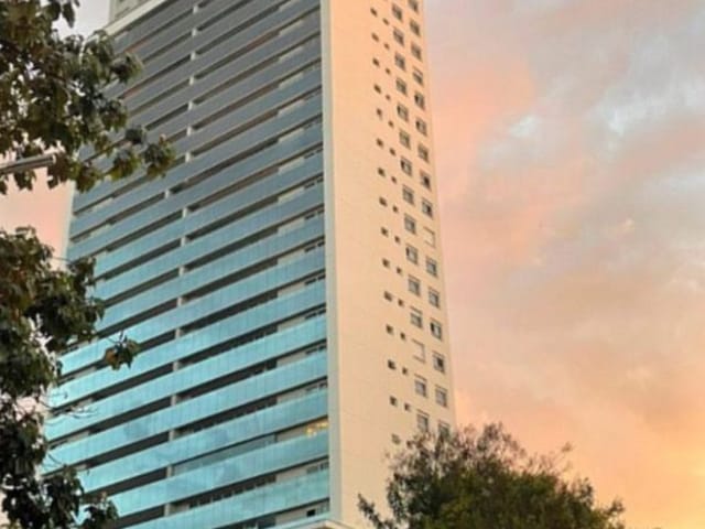 Apartamento com 244m² 4 quartos e 4 banheiros, à venda, no bairro Setor Marista em Goiânia