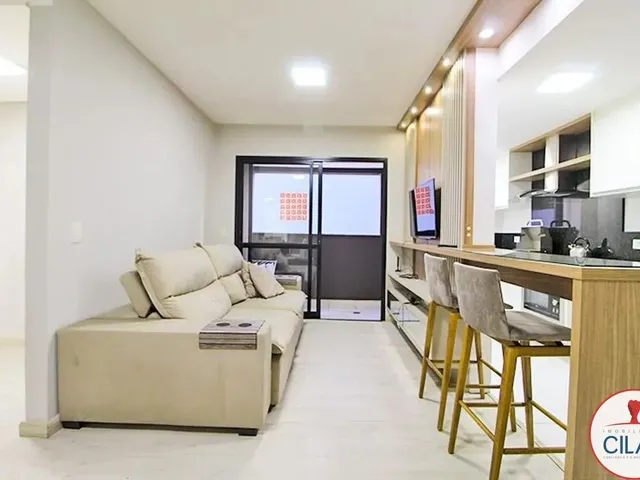Apartamento 2 quartos e 1 banheiro, para alugar, no bairro Cristo Rei em Curitiba