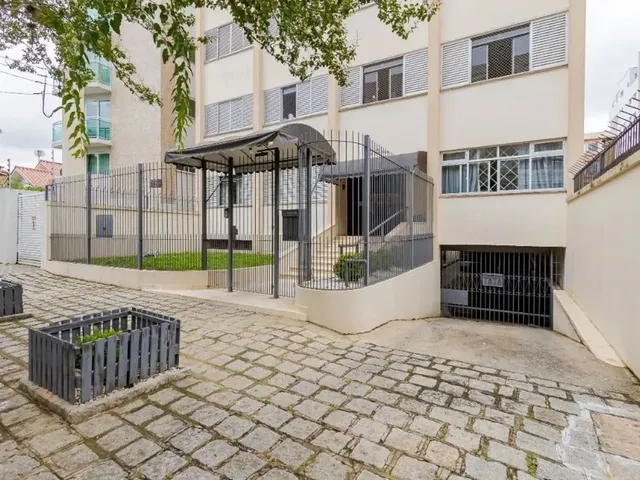 Apartamento 2 quartos e 1 banheiro, para alugar, no bairro Juvevê em Curitiba