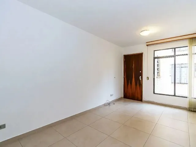 Apartamento 2 quartos e 1 banheiro, para alugar, no bairro Juvevê em Curitiba