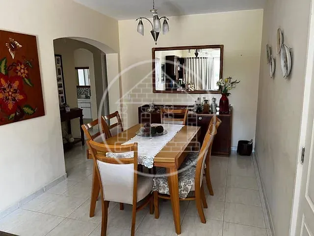 Apartamento 3 quartos e 4 banheiros, à venda, no bairro Pitangueiras em Guarujá