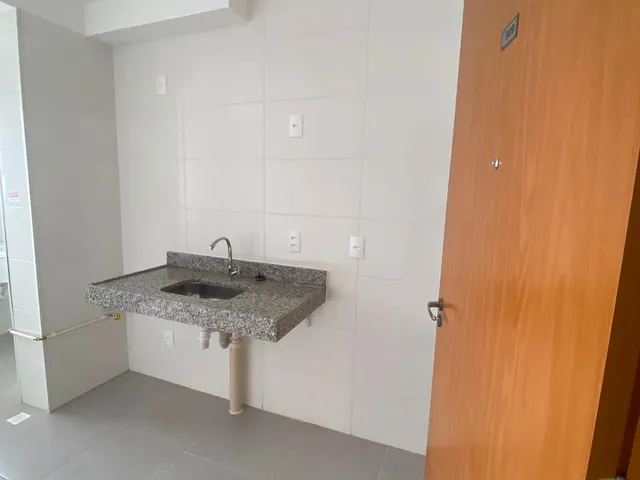 Apartamento com 60m² 2 quartos e 2 banheiros, à venda, no bairro Pinheiros em Londrina