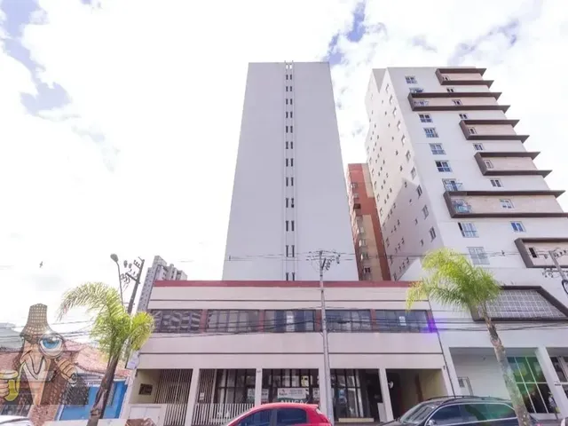 Apartamento 2 quartos e 2 banheiros, para alugar, no bairro Cristo Rei em Curitiba
