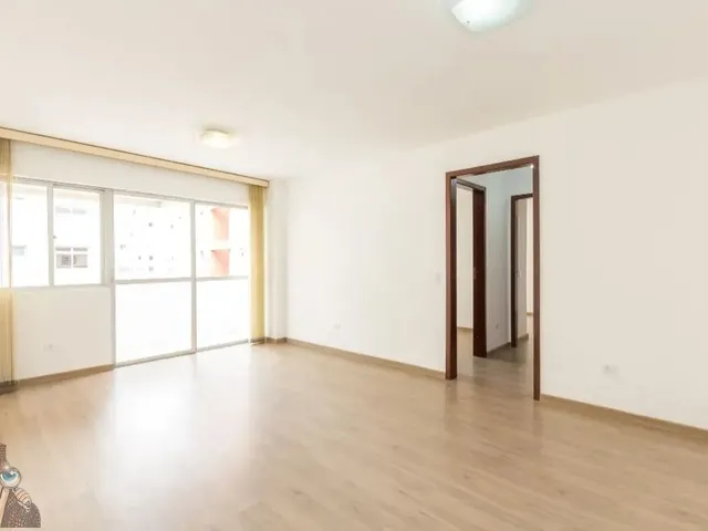 Apartamento 2 quartos e 2 banheiros, para alugar, no bairro Cristo Rei em Curitiba