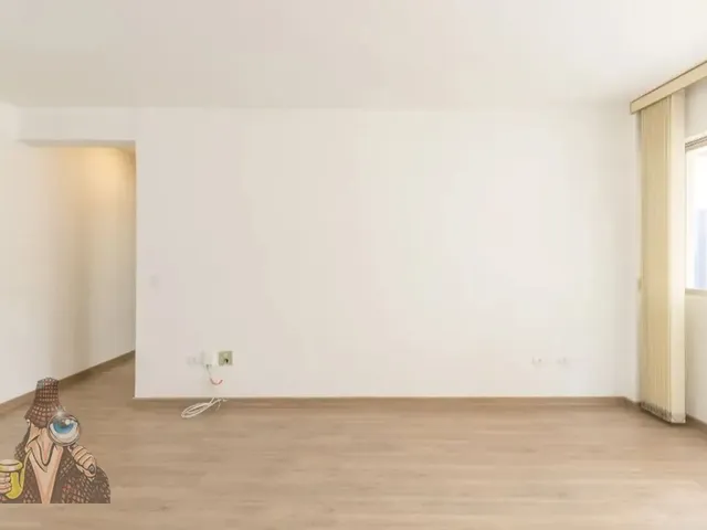 Apartamento 2 quartos e 2 banheiros, para alugar, no bairro Cristo Rei em Curitiba