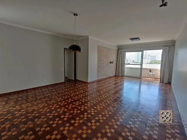 Apartamento 2 quartos e 1 banheiro, para alugar, no bairro Centro em Curitiba