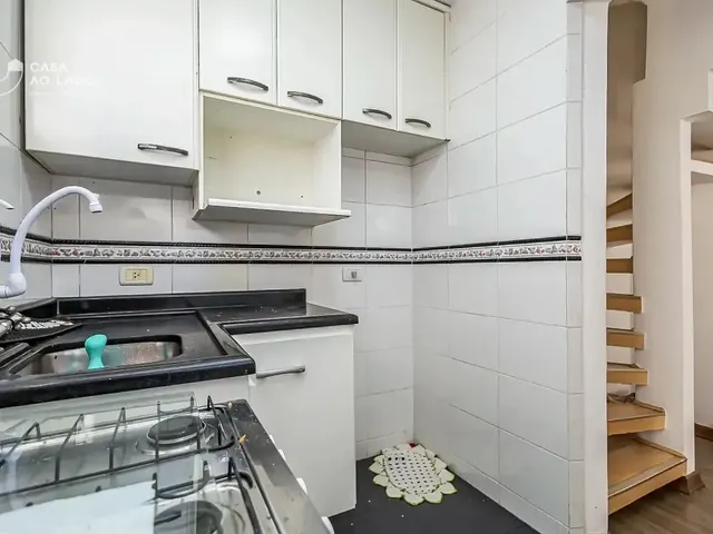 Apartamento 2 quartos e 1 banheiro, à venda, no bairro Cristo Rei em Curitiba