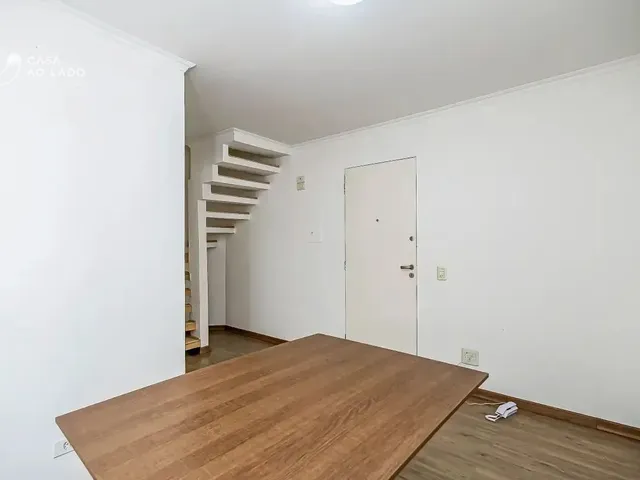 Apartamento 2 quartos e 1 banheiro, à venda, no bairro Cristo Rei em Curitiba
