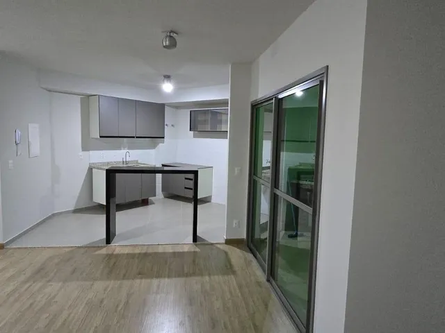 Apartamento 2 quartos e 2 banheiros, para alugar, no bairro Gleba Fazenda Palhano em Londrina