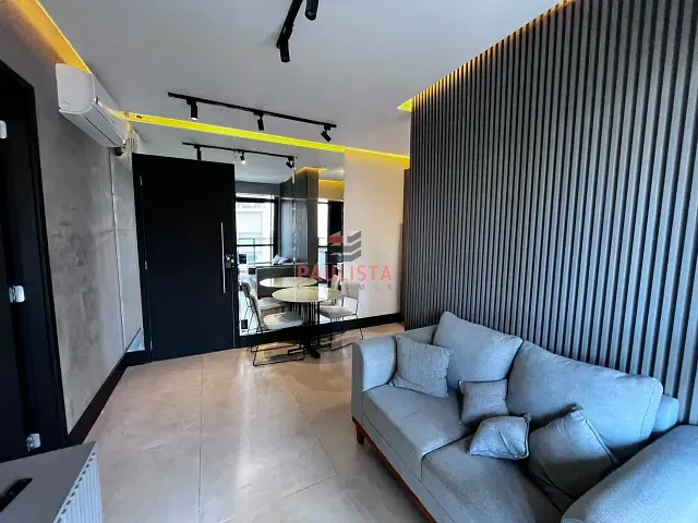 Apartamento 1 quarto e 1 banheiro, para alugar, no bairro Cerqueira César em São Paulo