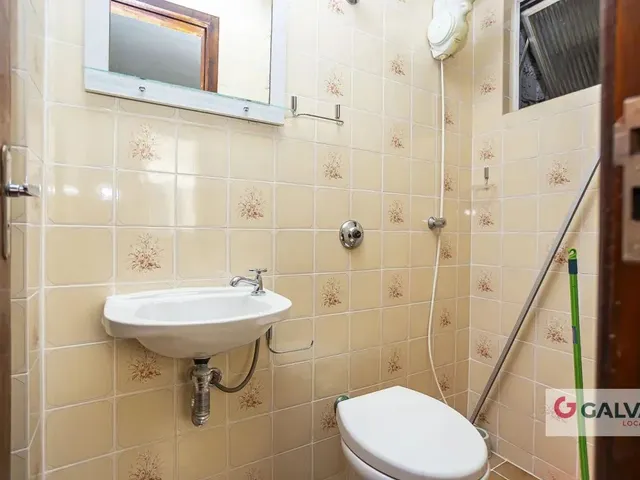 Apartamento 2 quartos e 2 banheiros, para alugar, no bairro Jardim Social em Curitiba