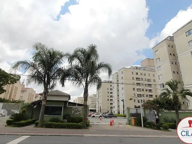 Apartamento 2 quartos e 1 banheiro, para alugar, no bairro Portão em Curitiba