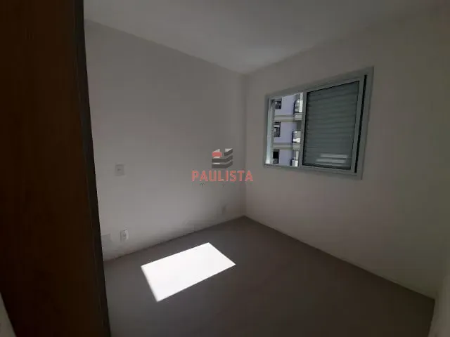 Apartamento com 38m² 2 quartos e 1 banheiro, para alugar, no bairro Chácara Inglesa em Rua Araré