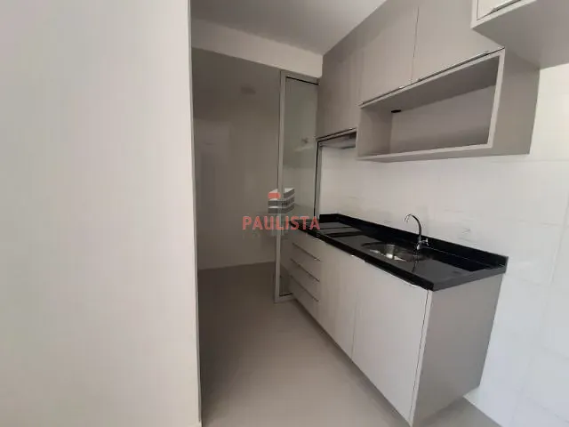 Apartamento com 38m² 2 quartos e 1 banheiro, para alugar, no bairro Chácara Inglesa em Rua Araré