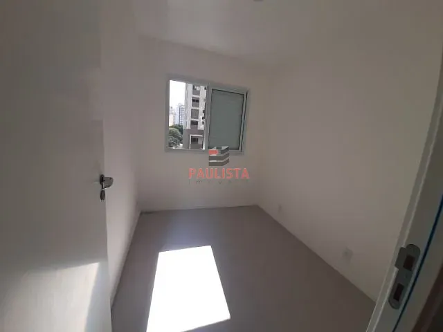 Apartamento com 38m² 2 quartos e 1 banheiro, para alugar, no bairro Chácara Inglesa em Rua Araré